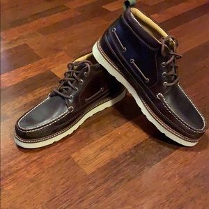 Men’s Sperry boots.